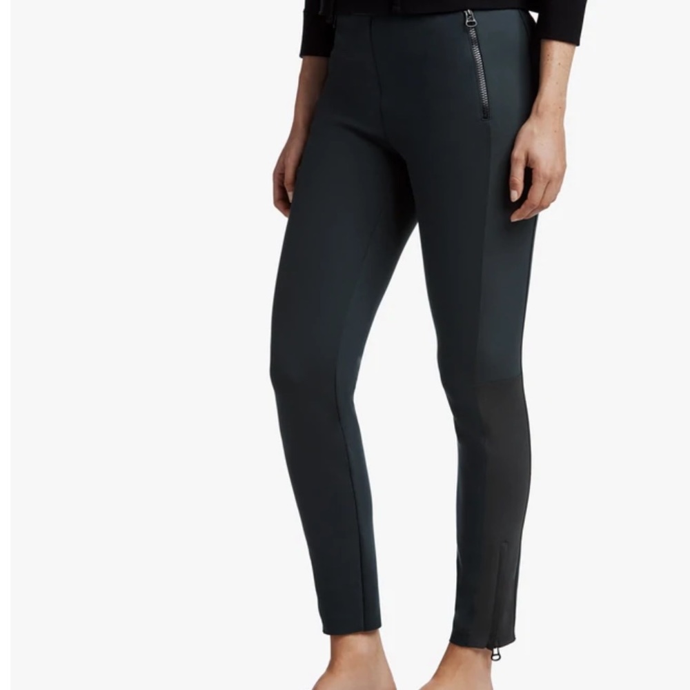 BRAND NEW Yosemite Leggings